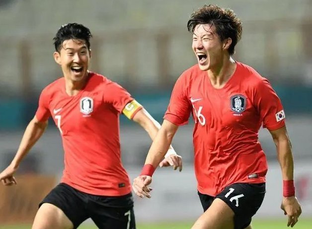 记者：纽卡要求谢什科48小时内答复，不打算拖到本周后半段